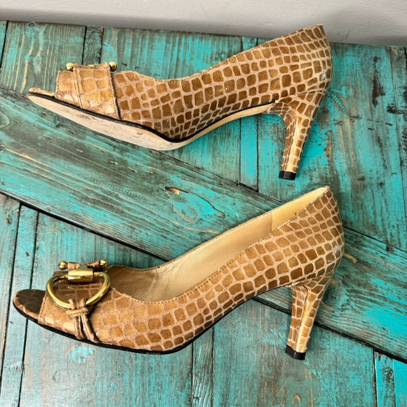 Stuart Weitzman Snake Print Tan Beige Leather Peep Toe Heels Size 8 - Picture 7 of 11